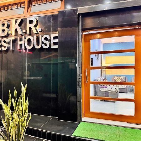Hotel B K R Ґувахаті Екстер'єр фото