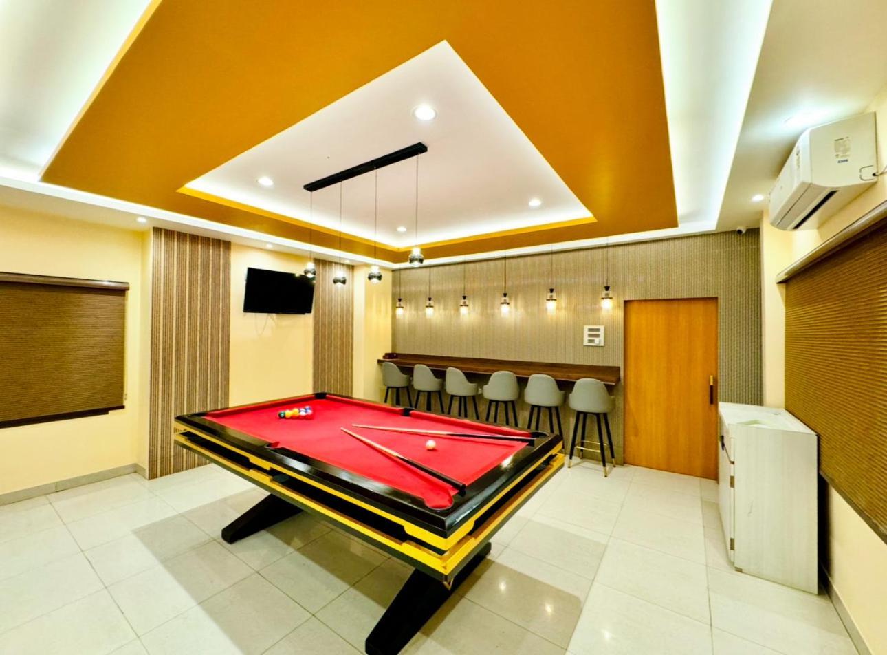 Hotel B K R Ґувахаті Екстер'єр фото